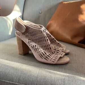 Jeffrey Campbell die cut open toe block heel taupe bootie size 9